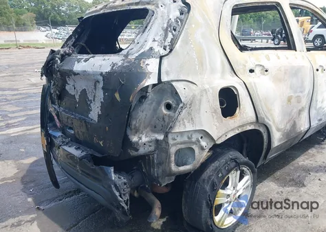 2020 Chevrolet Trax Fwd Ls z USA, uszkodzony, nr VIN KL7CJKSB5LB062004